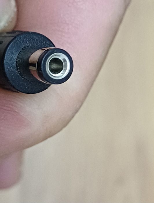 Alimentator 30v 2A pentru boxa audio. Mufa 5,5 / 2,5

#11