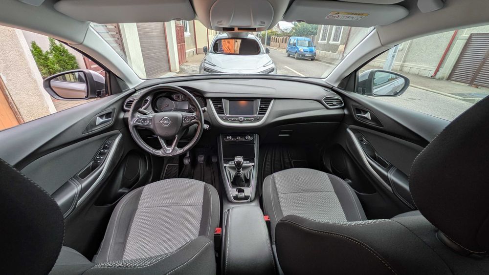 Vand Opel Granland X, 1.5 diesel, 130 CP, prim proprietar, garaj