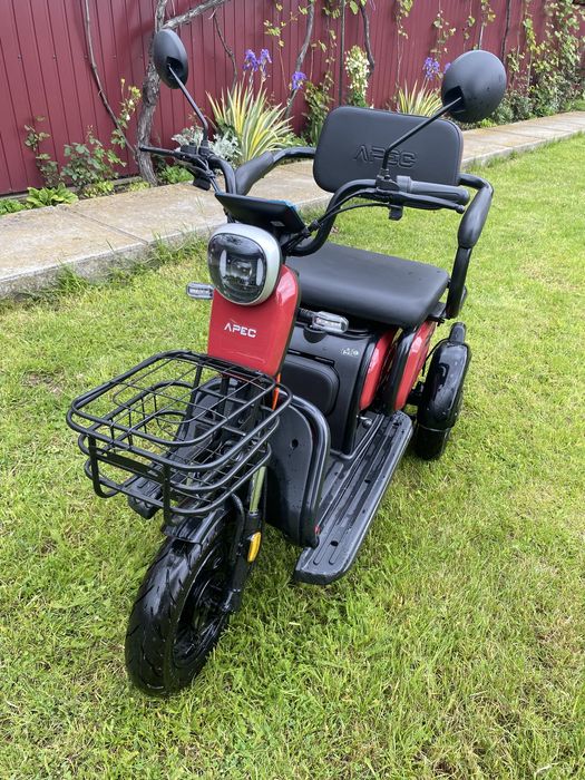 De vinzare triciclu electric