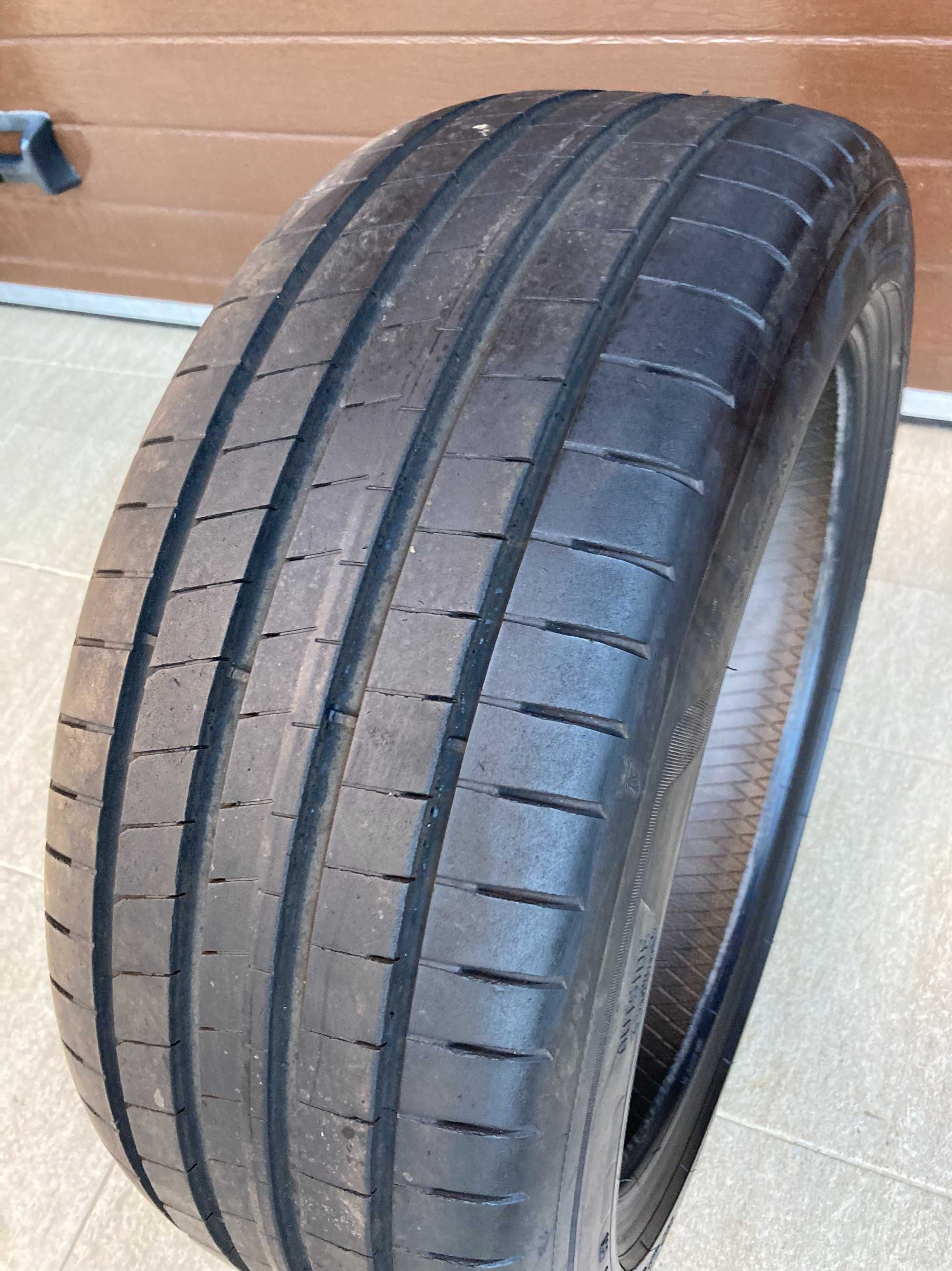 225/45R18  GoodYear Eagle F1 - 1 buc. DOT3522 - 7mm (ca nou)