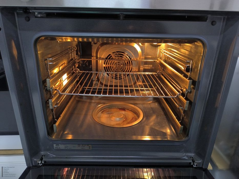 Фурна AEG B9820-5m - стандартно печене +пара