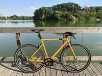 Bicicletă de oraș Elops Speed 500 Single Speed galben, ca nouă.