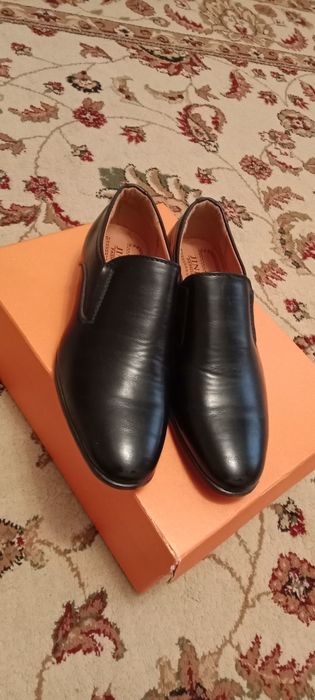 Классическая обувь