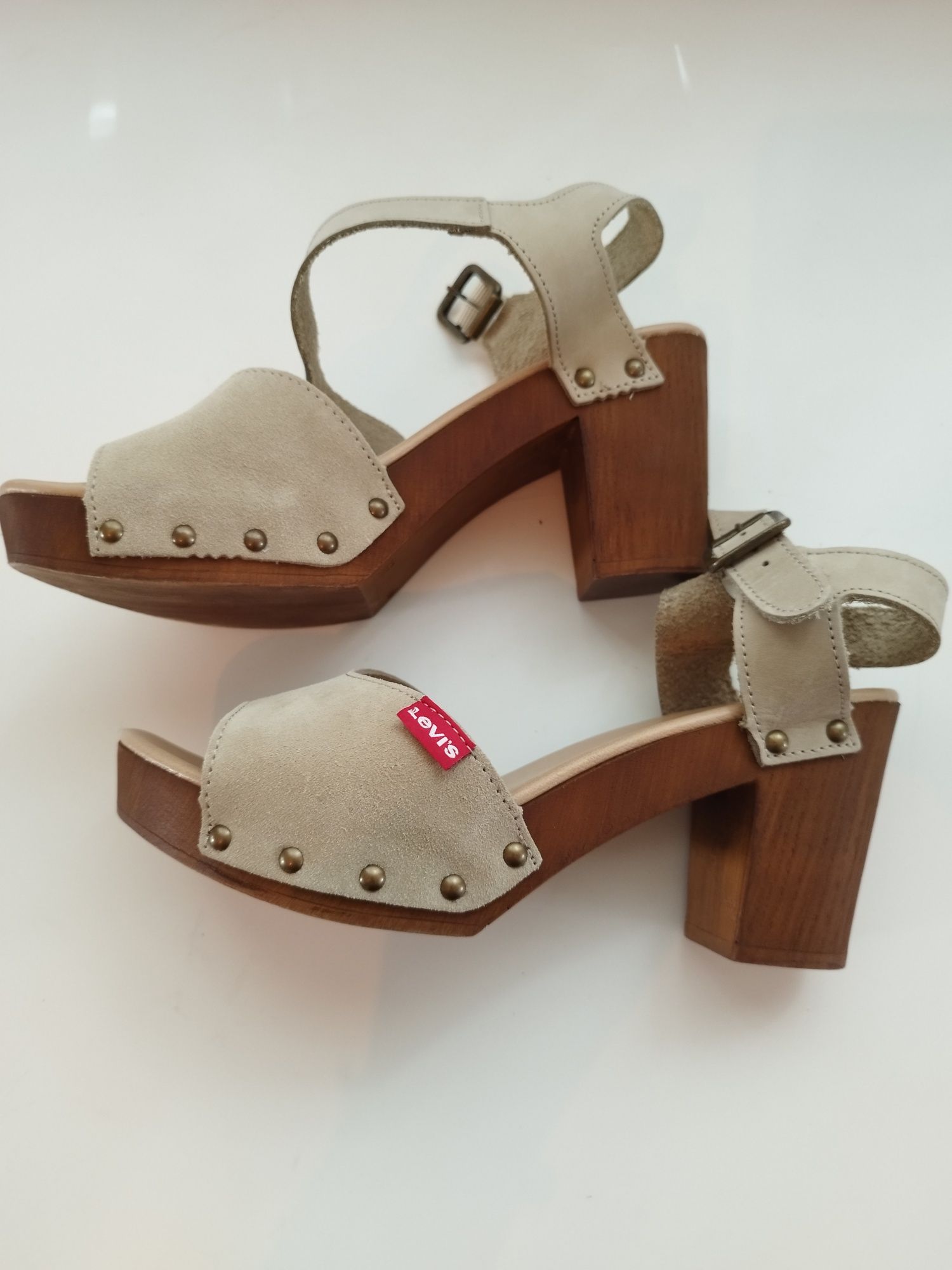 Sandale Levis din piele naturală întoarsă cu bareta pe glezna, Nr 38