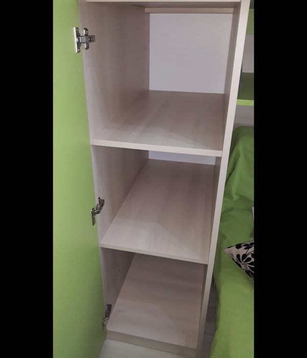 Pat supraetajat + mobilier + birou