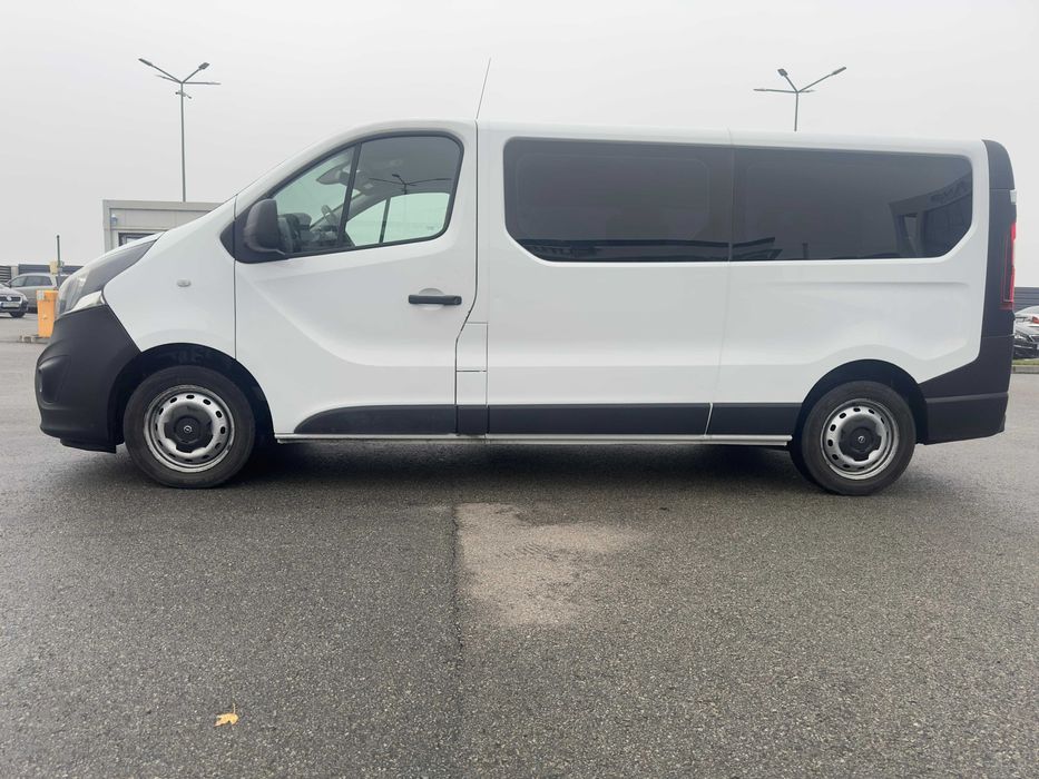 Opel Vivaro, 8+1, 2016, model lung, 1.6 diesel biturbo, euro 6