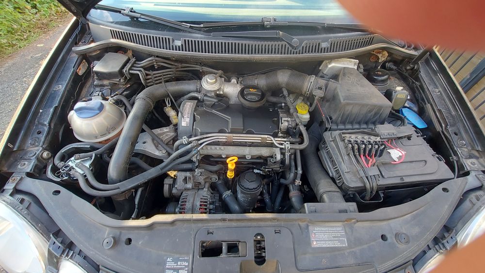 Vw polo culoare neagra