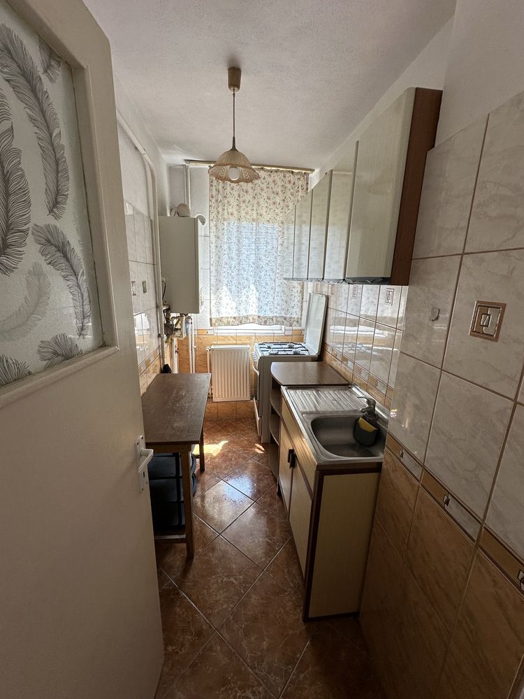 Inchiriez/Vand apartament