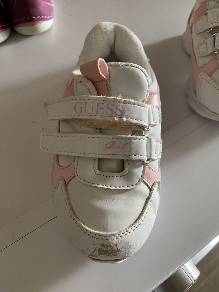 Детски маратонки guess 22 номер