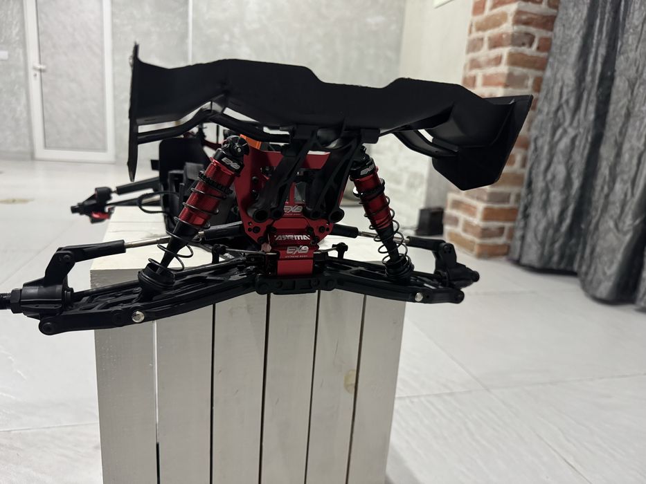 Здравейте представям ви 1/8 ARRMA KRATON EXB 6S