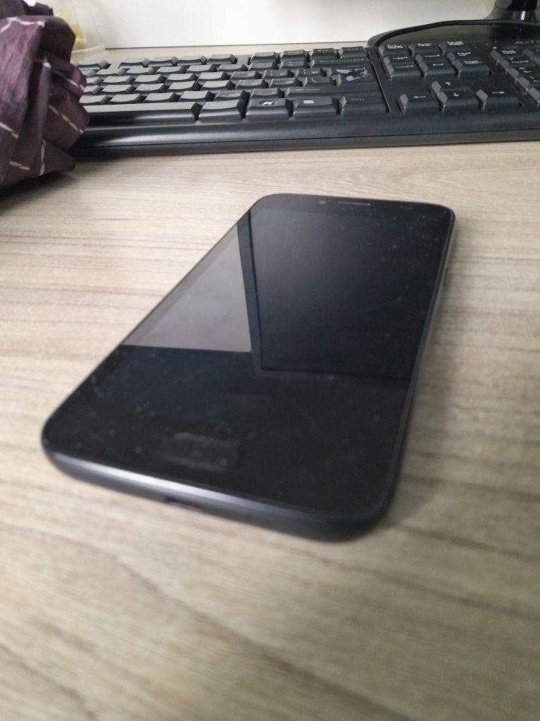 Samsung J1 sotiladi