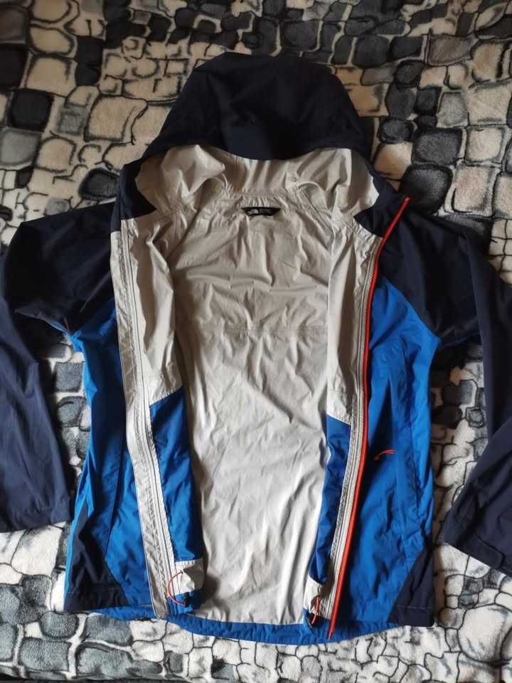 THE NORTH FACE DryVent
Мъжко водоустойчиво яке Перфектно състояние