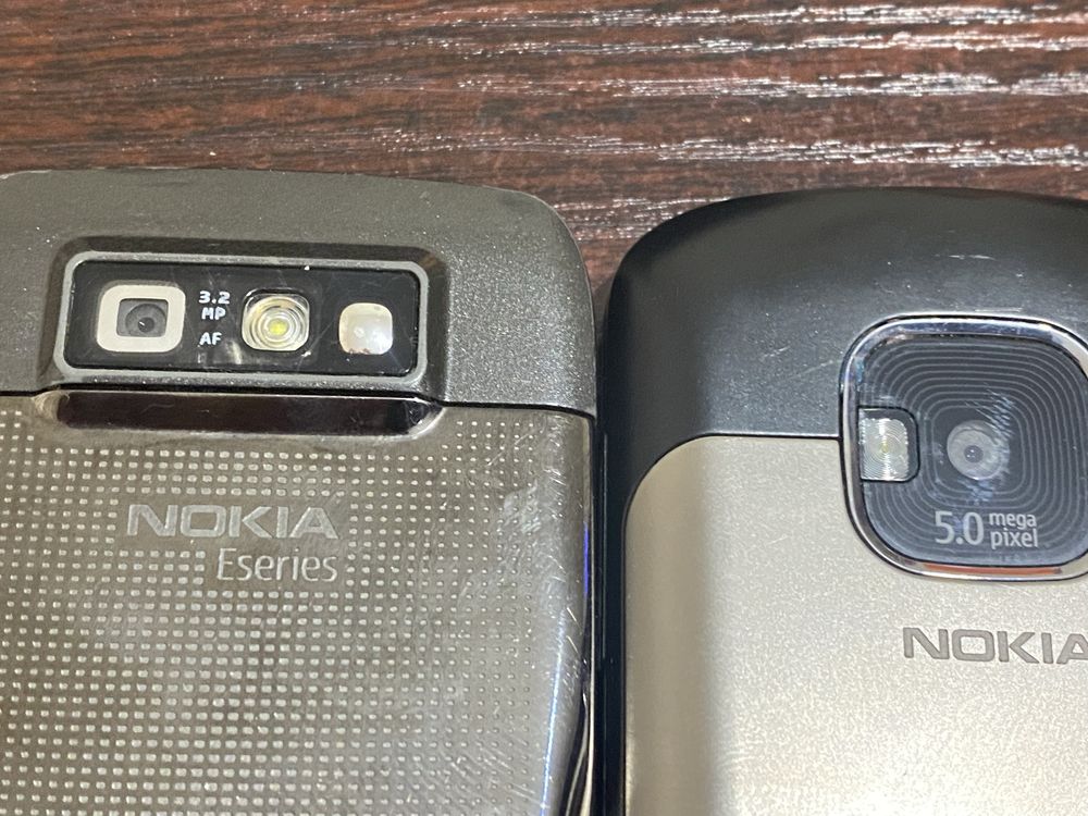 Nokia e71 и Nokia E5