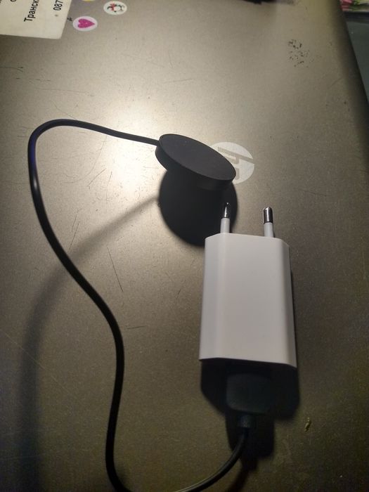 Смарт часовник със зарядно