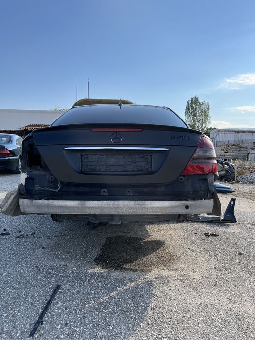 Mercedes-benz E500 W211