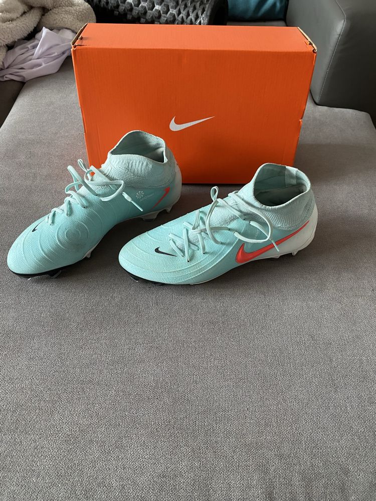 Nike phantom luna 2 pro