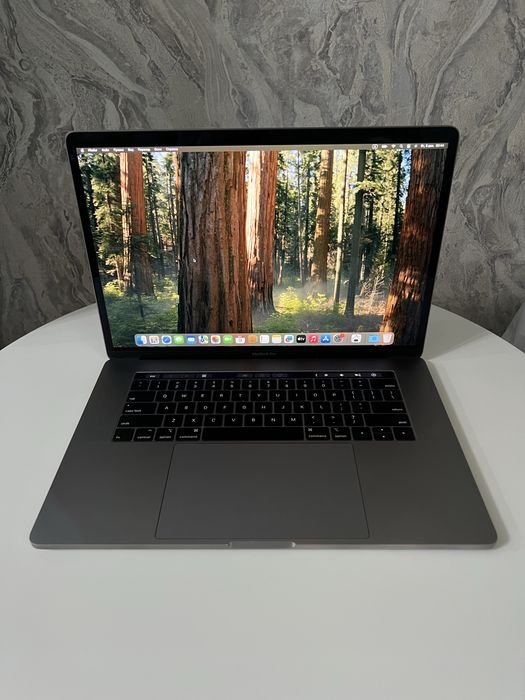 Macbook Pro 15 / 2018