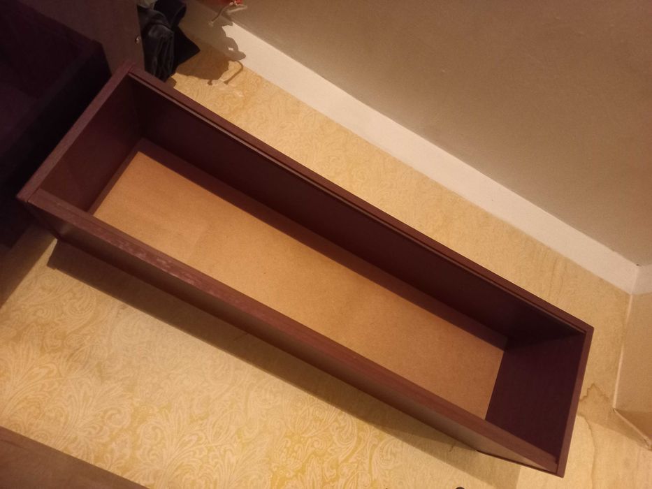 Полки книжные 2шт в хорошем состоянии отдам