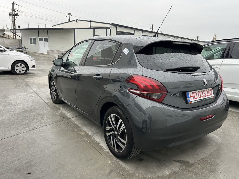 Peugeot 208 // 1.6HDI // Euro6 // 2015