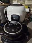 Multicooker inteligent cu gatire sub presiune Tefal,