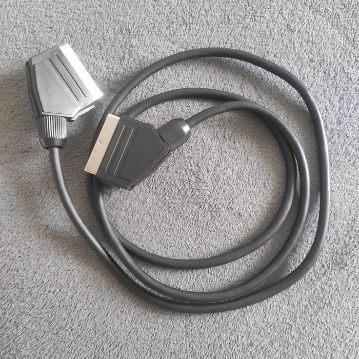 SCART кабел за свързване на различни устройства