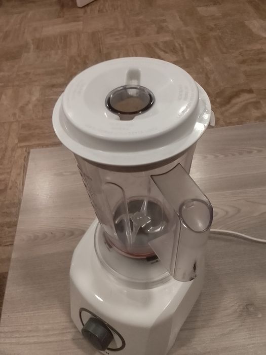 Storcător de Fructe si Legume- BOSCH -NOU !- VitaPower - 1200 W - Whit