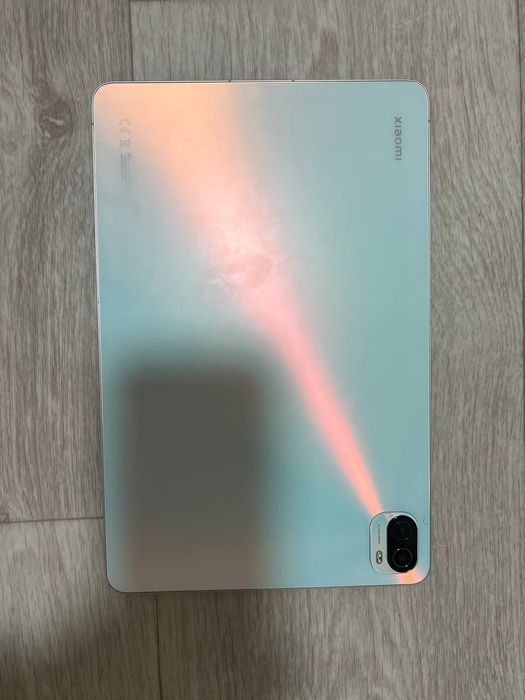 СРОЧНО ПРОДАЁТСЯ планшет Xiaomipad 5