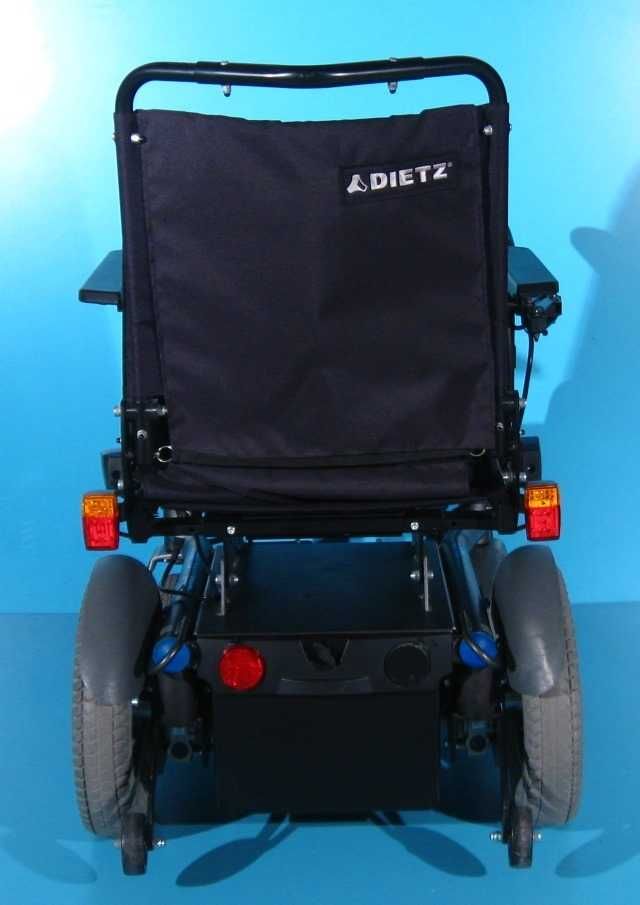 Carucior electric persoane dizabilitati Dietz Minko