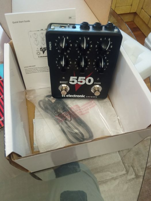 Ефект за китара V550