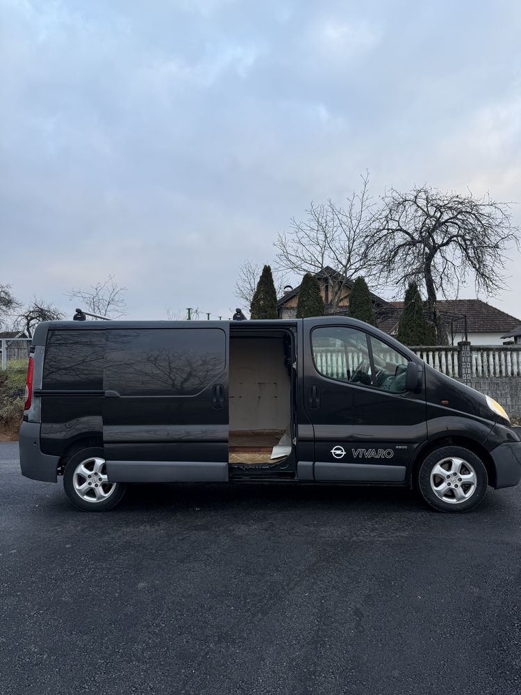 Opel vivaro 2012
