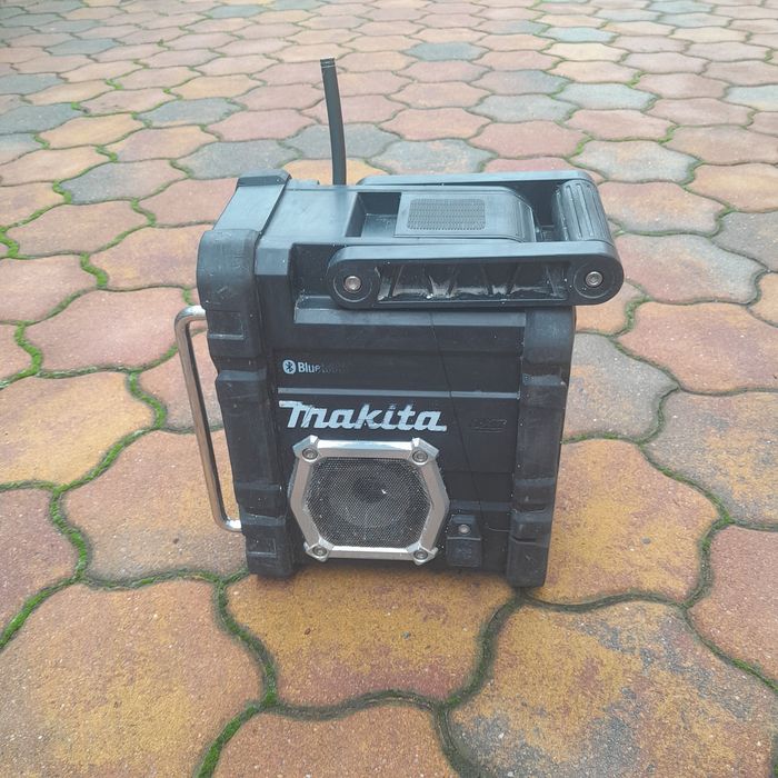 Vand radio Makita