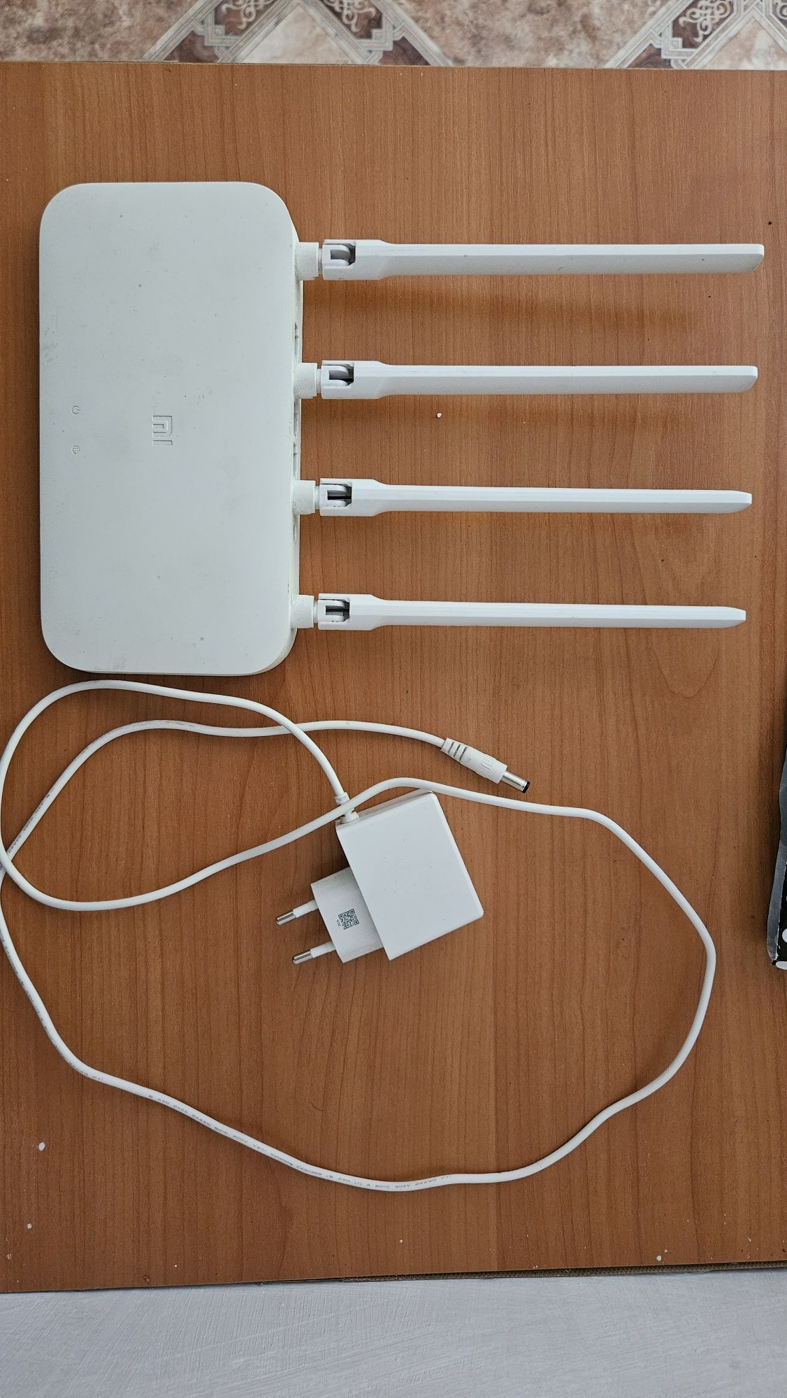 Роутер, модем Xiaomi 4C