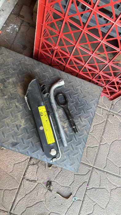 Set cric original Vw Passat B6/B7, Passat cc etc