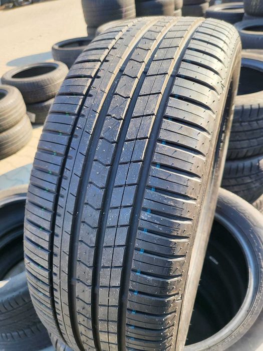 225 55 18 Anvelope Vara Noi Falken ZE310EC