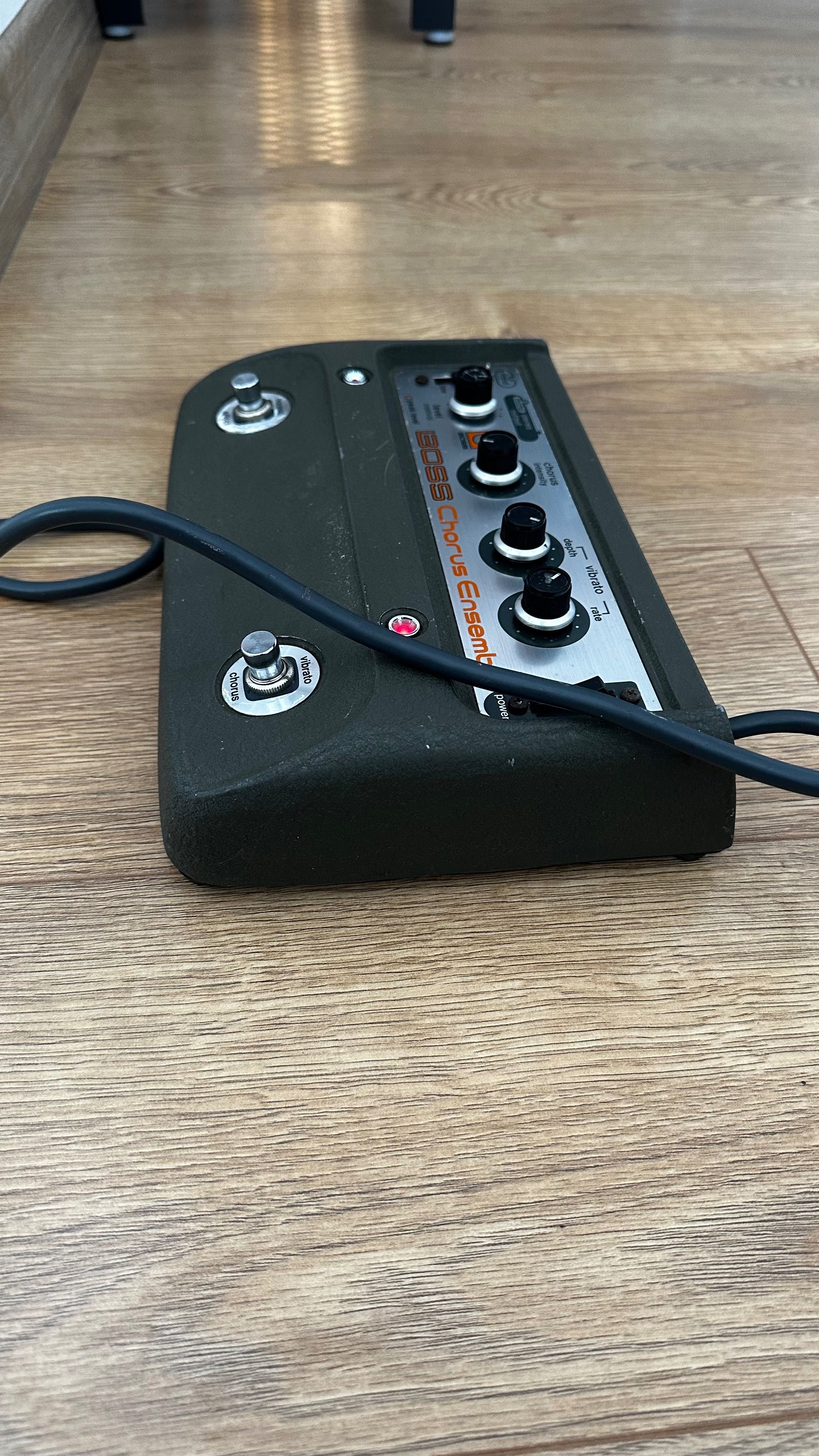 Roland BOSS CE-1 Chorus Ensemble pedala chitara Vintage Rara effecte