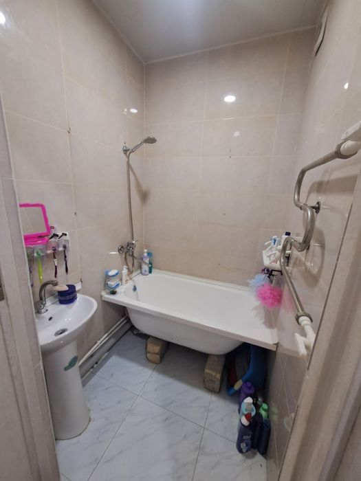 Срочно Яшнабод Олмос махалла 3 хона 68 кв