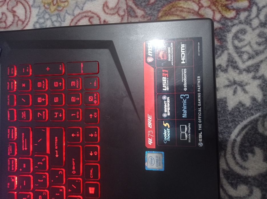 Noutbuk MSI GL73 8RE