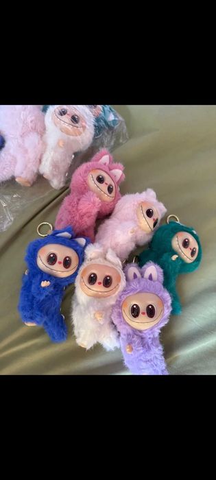Labubu original cutie