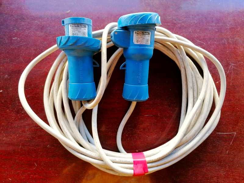 Cablu industrial prelungitor, stecher si prize Gewiss si Merlin Gerin