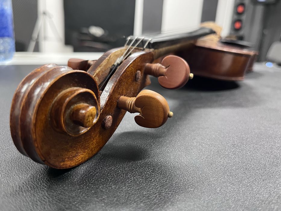Vioara clasica 4/4 anul 1881