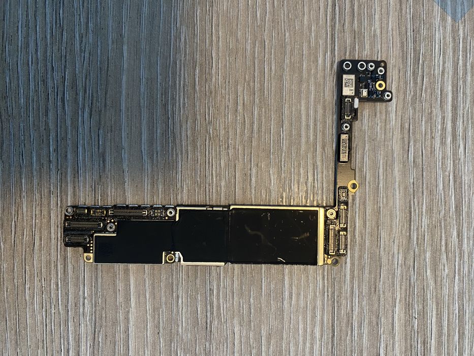 Дънна платка Iphone 8 plus