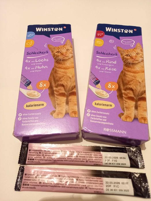 Cutii cu 2×8 pliculețe-cremă pentru pisici