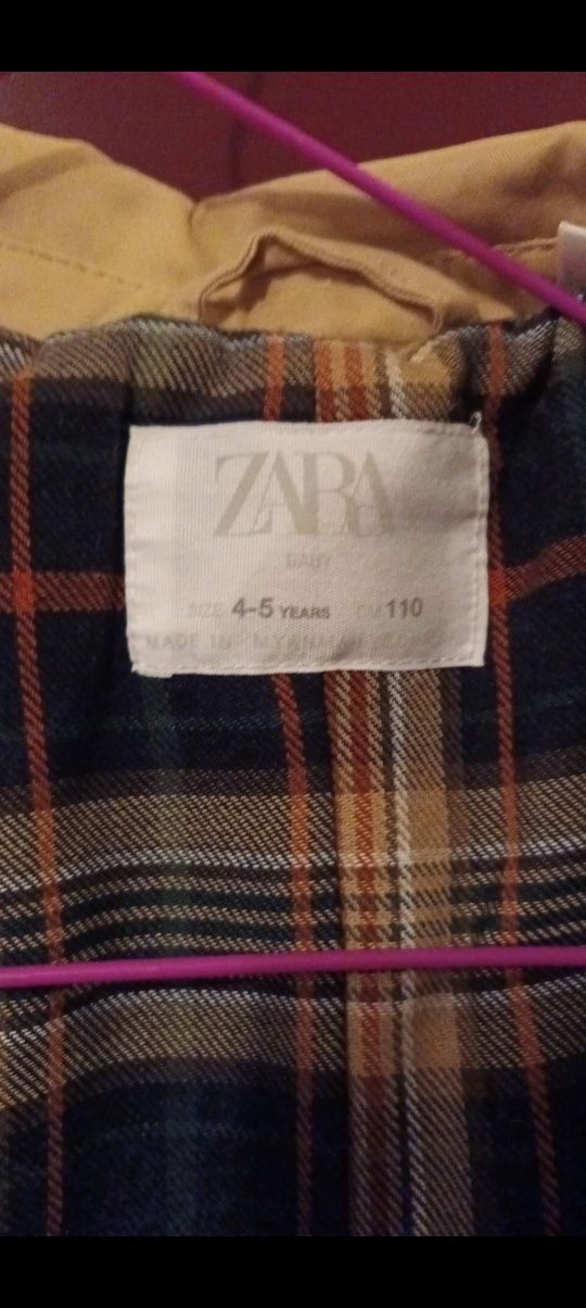 Trench gecuta Zara copii 98 104 nou, doar spalat si probat