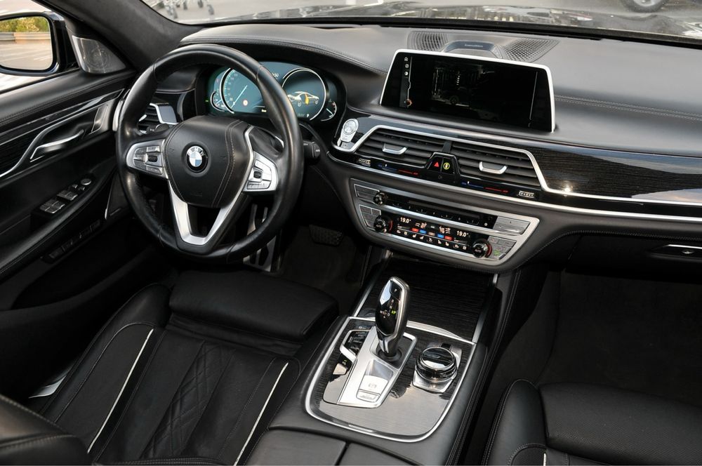 BMW 740L xDrive 2016