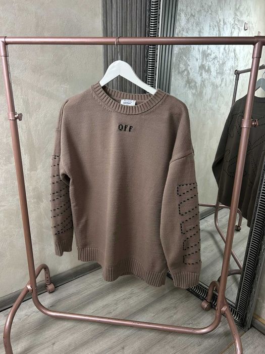 Мъжки блузи и суичери в черен цвят