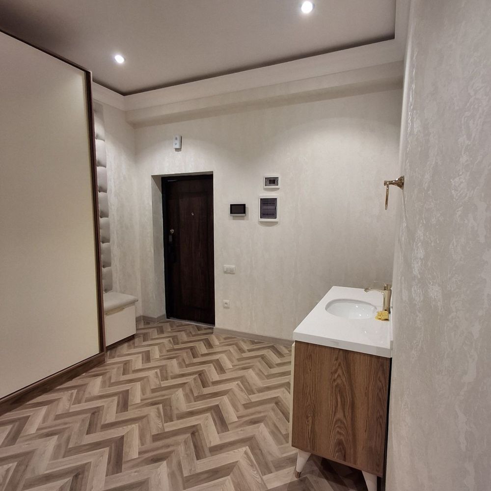 продается квартира 92кв,алмазарский р,к/к2/4,майкурган элитная махалля