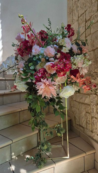 Colectie Aranjamente Florale si Prezidiu pentru Salon Evenimente
