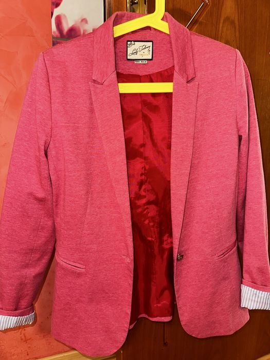 Стилно розово сако