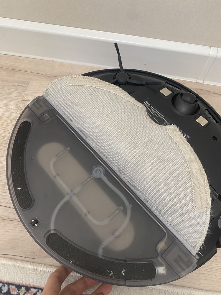 DreameBot D9 max робот пылесос