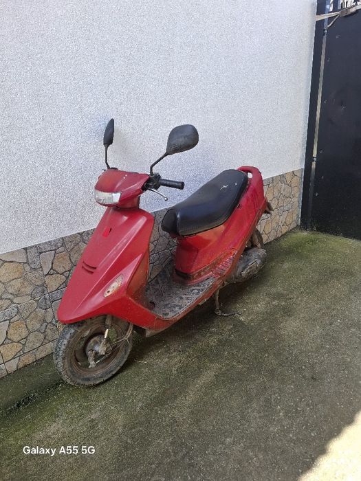 Scuter yahama de vânzare defect carburatorul